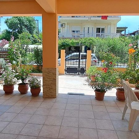 Socrates Apartments Olympiakí Aktí Buitenkant foto