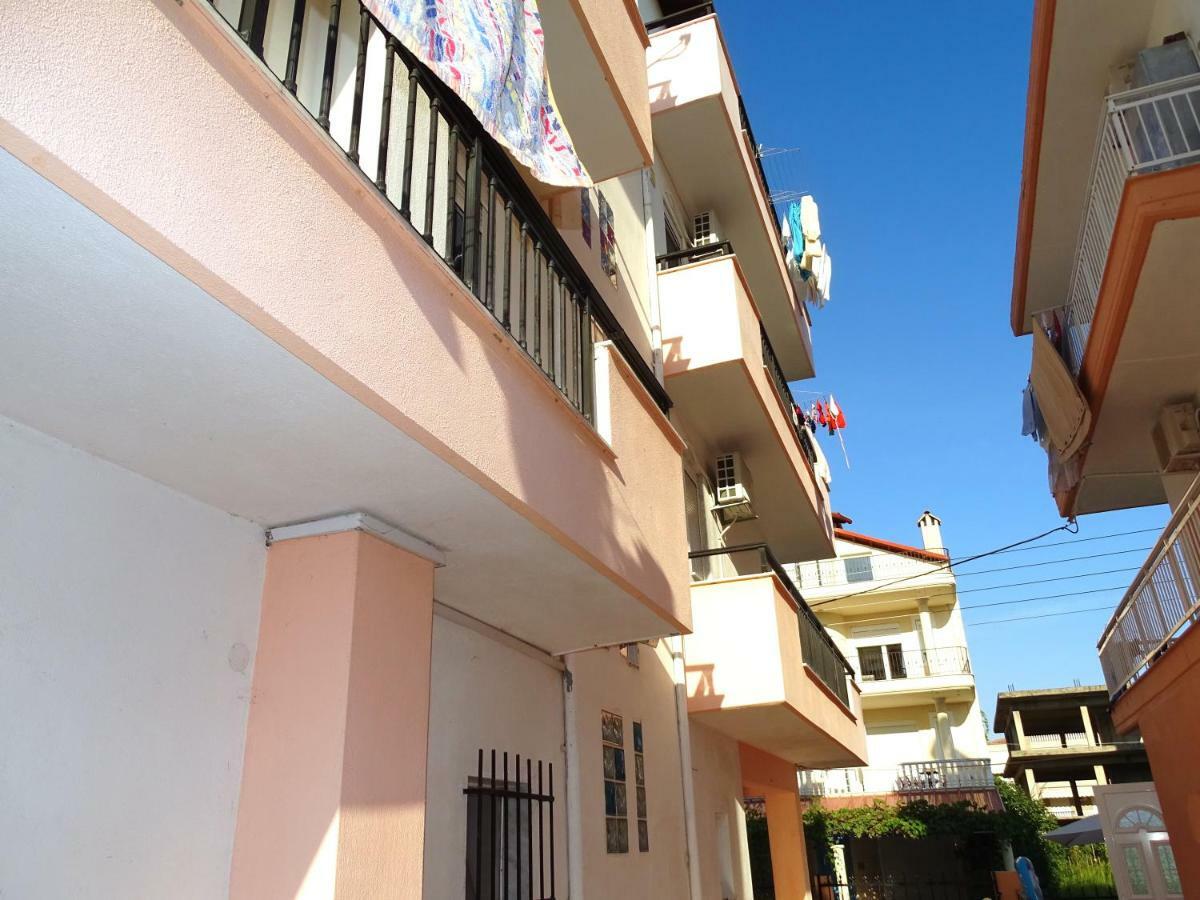 Socrates Apartments Olympiakí Aktí Buitenkant foto