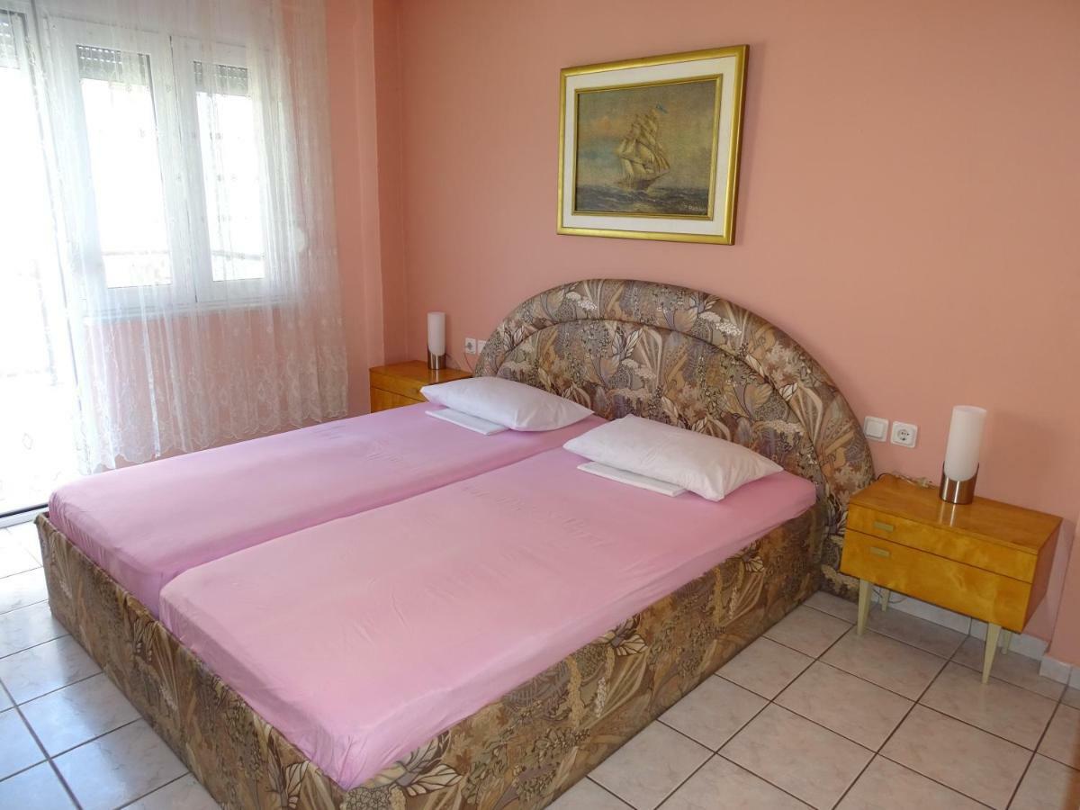 Socrates Apartments Olympiakí Aktí Buitenkant foto