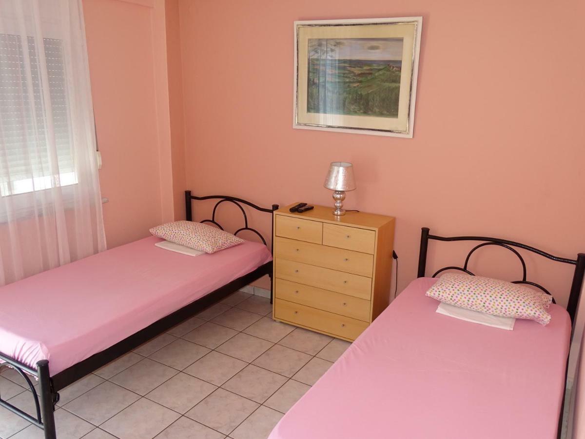 Socrates Apartments Olympiakí Aktí Buitenkant foto